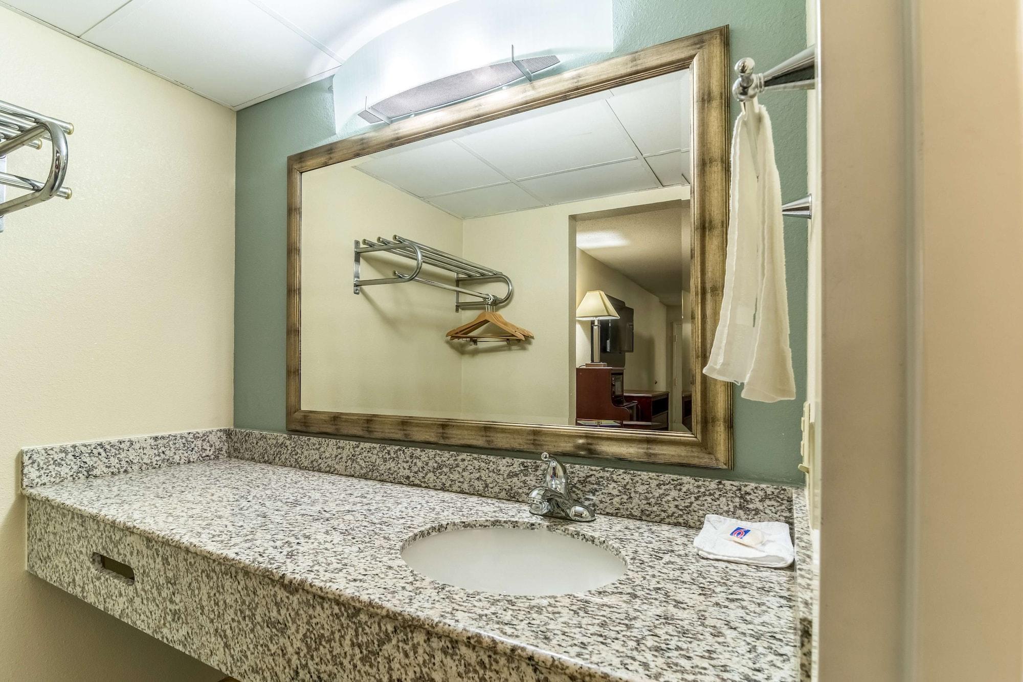 Motel 6-Kenly, Nc Экстерьер фото