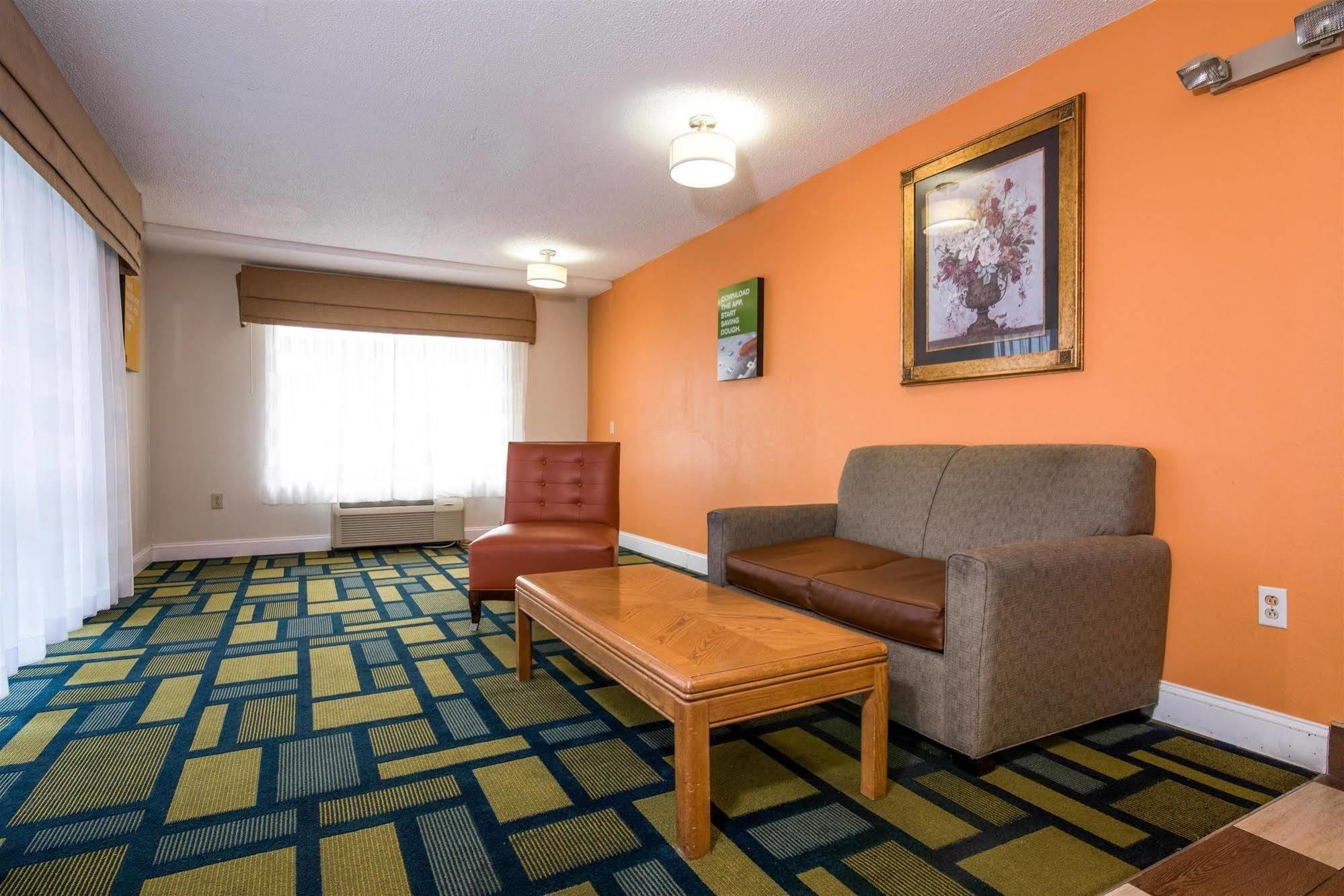 Motel 6-Kenly, Nc Экстерьер фото