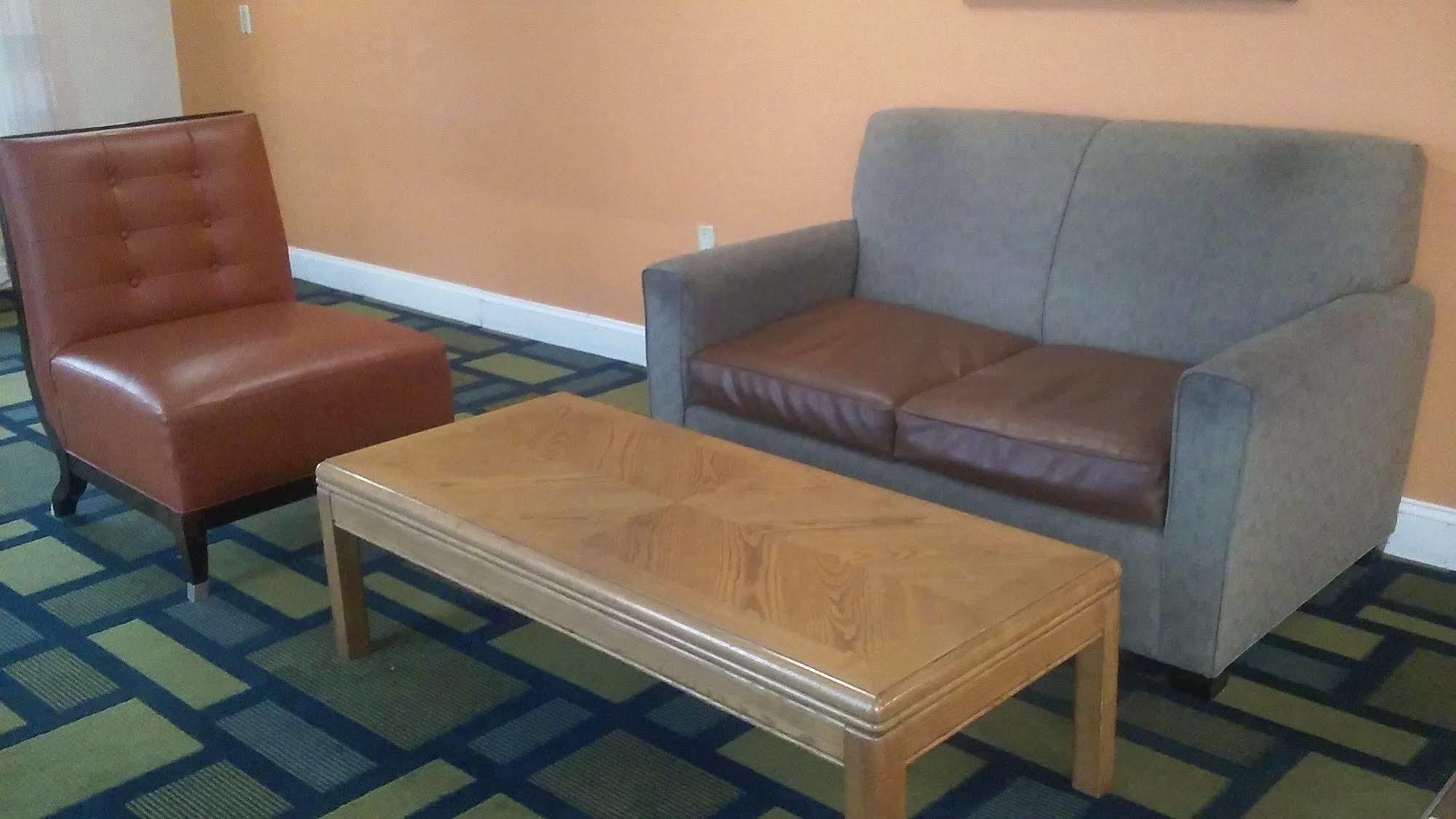 Motel 6-Kenly, Nc Экстерьер фото