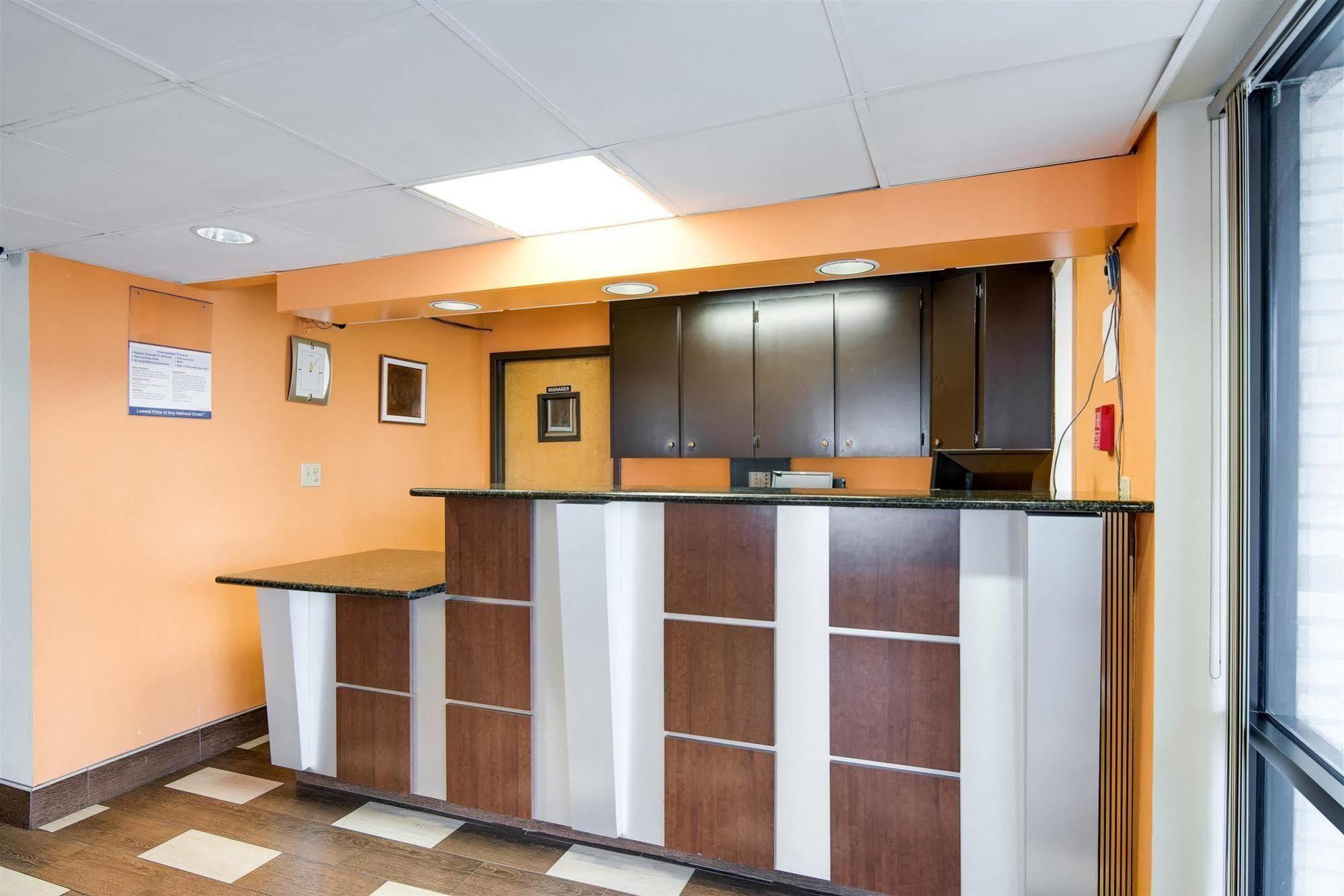 Motel 6-Kenly, Nc Экстерьер фото