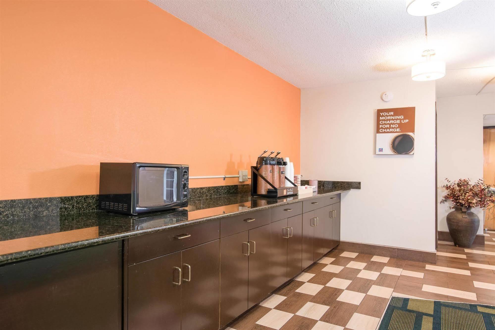 Motel 6-Kenly, Nc Экстерьер фото