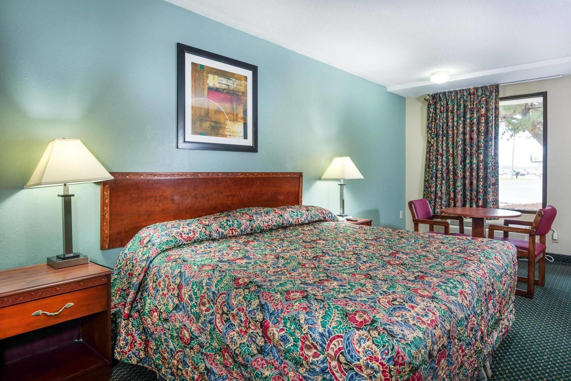 Motel 6-Kenly, Nc Экстерьер фото