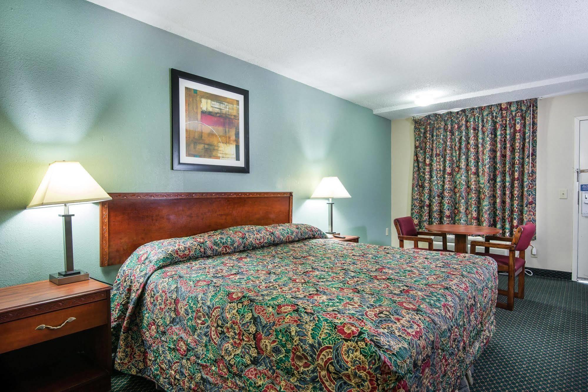 Motel 6-Kenly, Nc Экстерьер фото